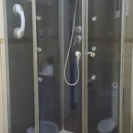 Con Piscina Privada Y Jardin 度假居