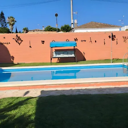 Con Piscina Privada Y Jardin 奇克拉纳－德拉弗龙特拉