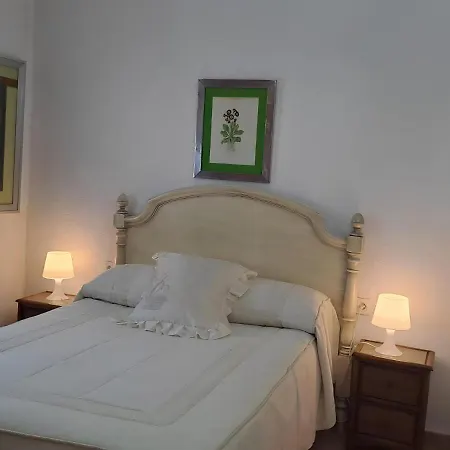 Nyaraló Con Piscina Privada Y Jardin *
