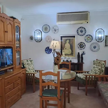 Con Piscina Privada Y Jardin Nyaraló